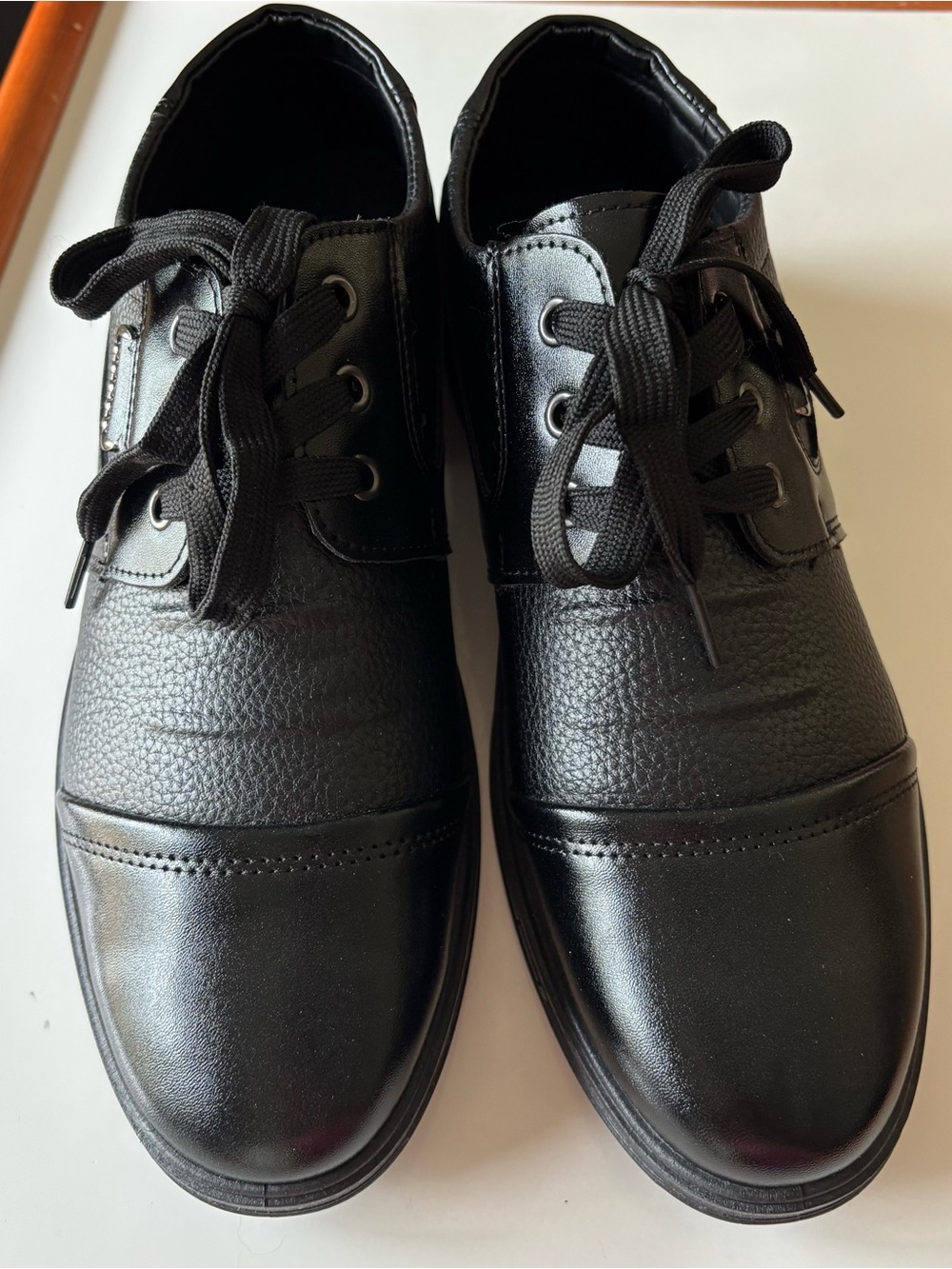Men's Black Lace-Up Cap-Toe Oxfords